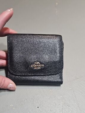 Coach CM437 Essential Mini Trifold Wallet In Black Unisex Coach Bags